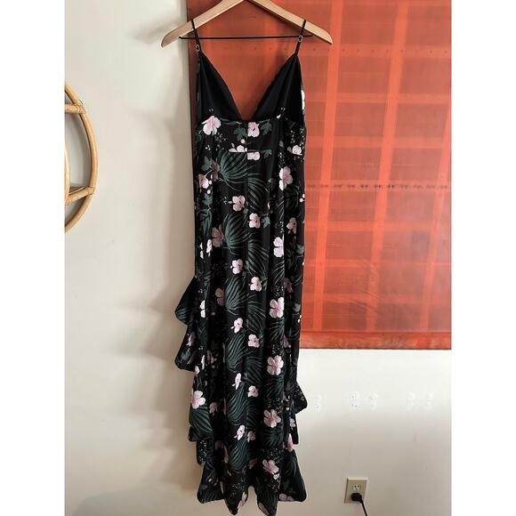 Lovers + Friends Revolve Floral Embroidered Ahamani Gown High Low - Picture 4 of 4
